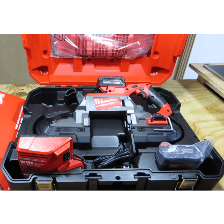 Milwaukee 42550090 Carrying Case for M18 FUEL Deep Cut Band Saw